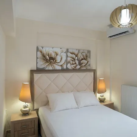 Corfu Design * Corfu (city)