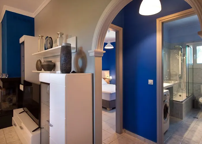 Corfu Design * Corfu (city)