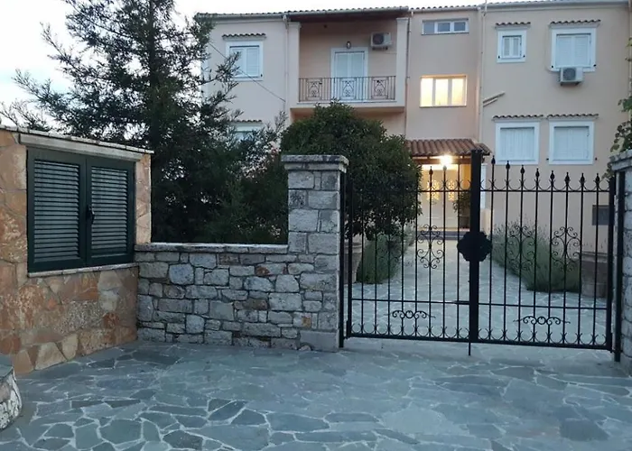 Corfu Design * Corfu (city)